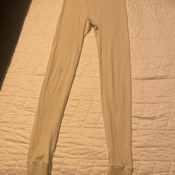 SKIMS leggings - Picture 2 of 4